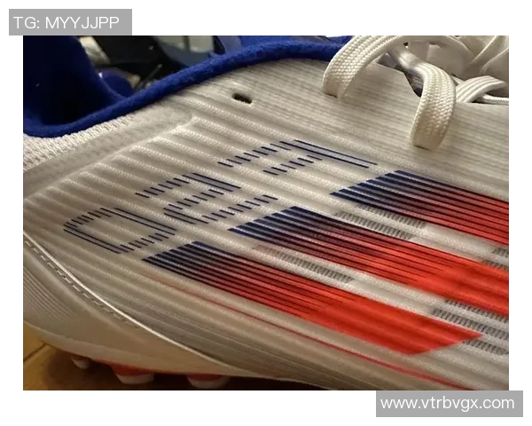 2025年最新男足球星足球鞋排名榜揭晓 热门款式与性能分析