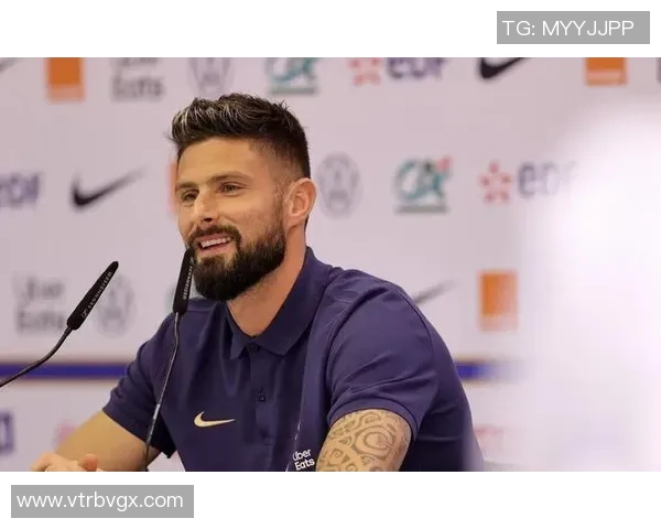 全球足球巨星灿烂笑容大集合展现运动员独特魅力与激情 全球足球巨星灿烂笑容大集合展现运动员独特魅力与激情